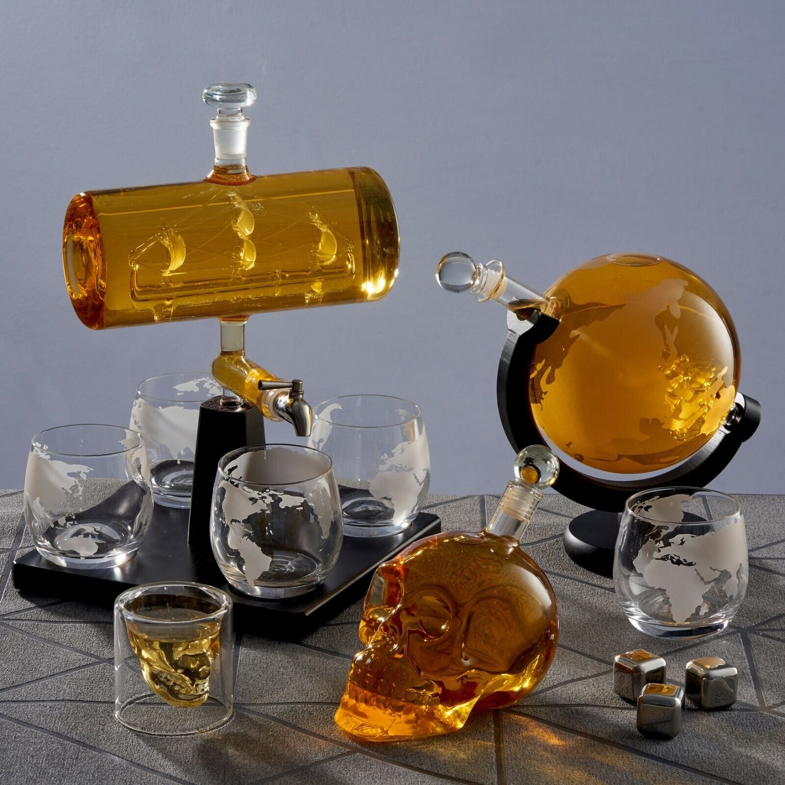 Skull Whiskey Decanter Gift Set
