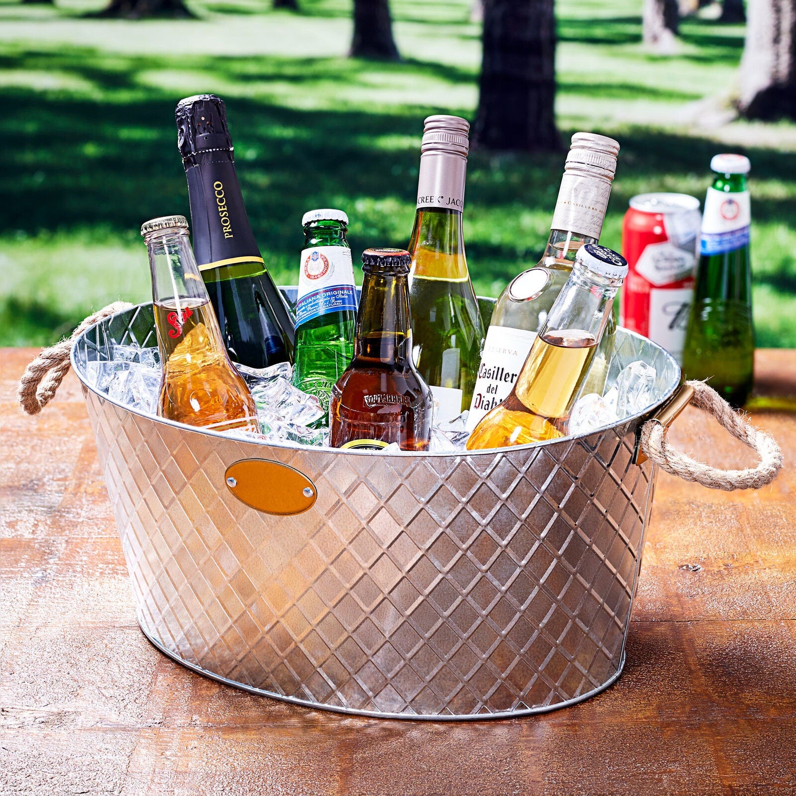 Oval Drinks Pail with Rope Handles - Party Tub Beer Cooler Drinks Cooler.