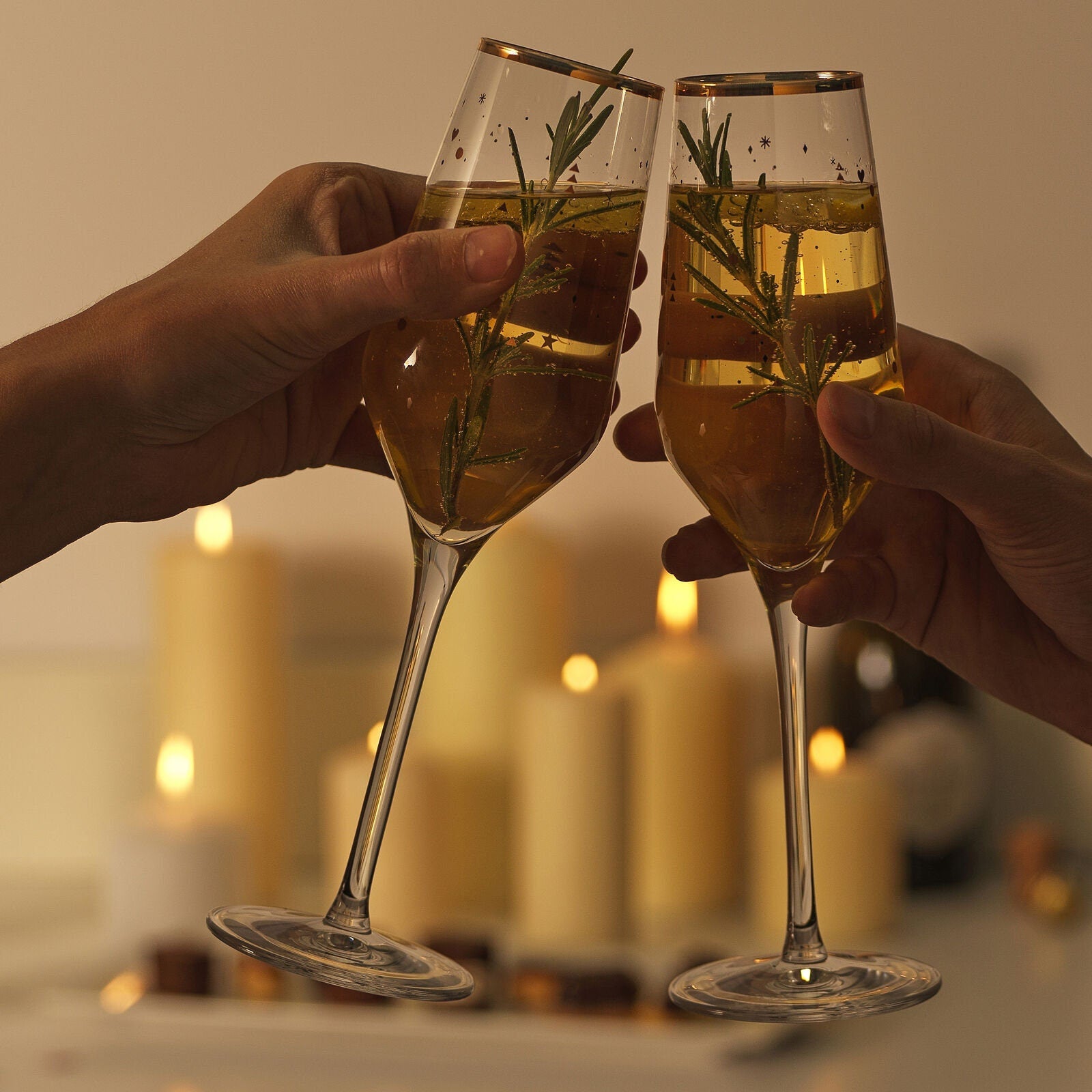 gold trim champagne glass